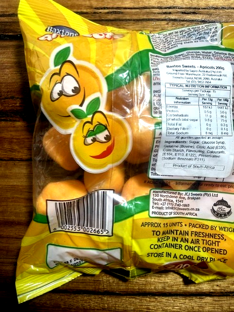 Apricots flavoured candy mallow treat